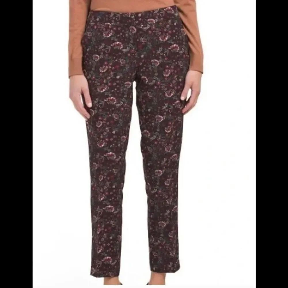Carolina Belle Black floral print cropped ankle pants 14